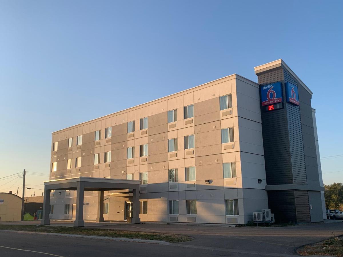 Studio 6-Bruderheim, Ab Εξωτερικό φωτογραφία